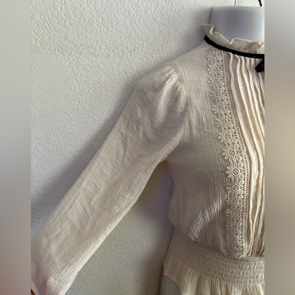 E&M Elegant High Neck Cream Blouse Lace with Black Tie Accent M - Picture 5 of 16